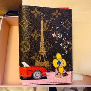 ❌SOLD❌Louis Vuitton Passport Cover Animation 2019